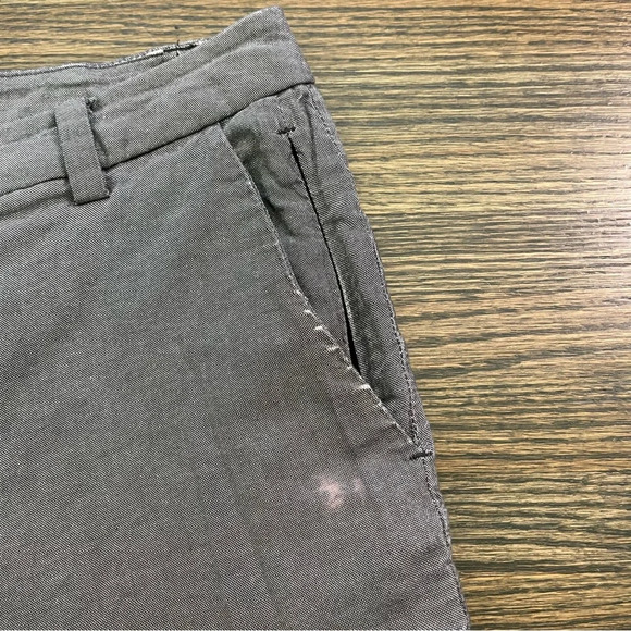 Lululemon 9” gray shorts size 33 - Picture 3 of 7